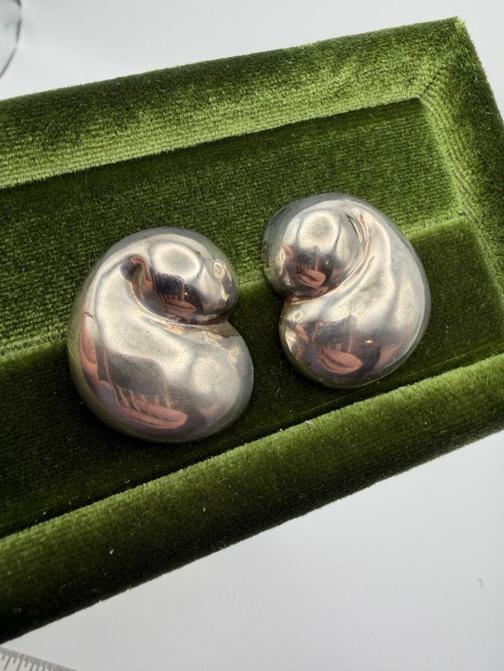 925 SIL Shell Motif Stud Earrings